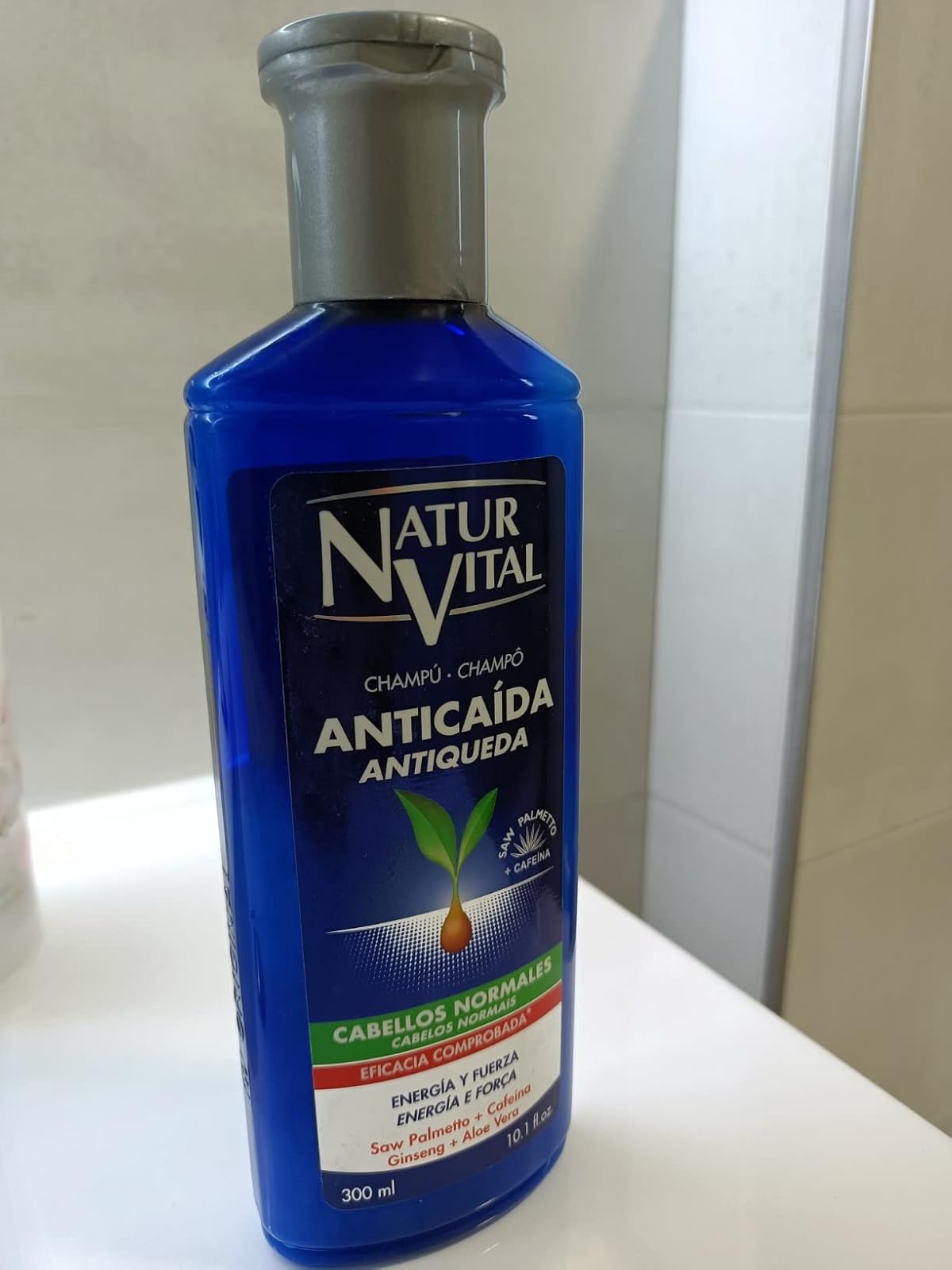 NaturVital szampon przeciw wypadaniu włosów