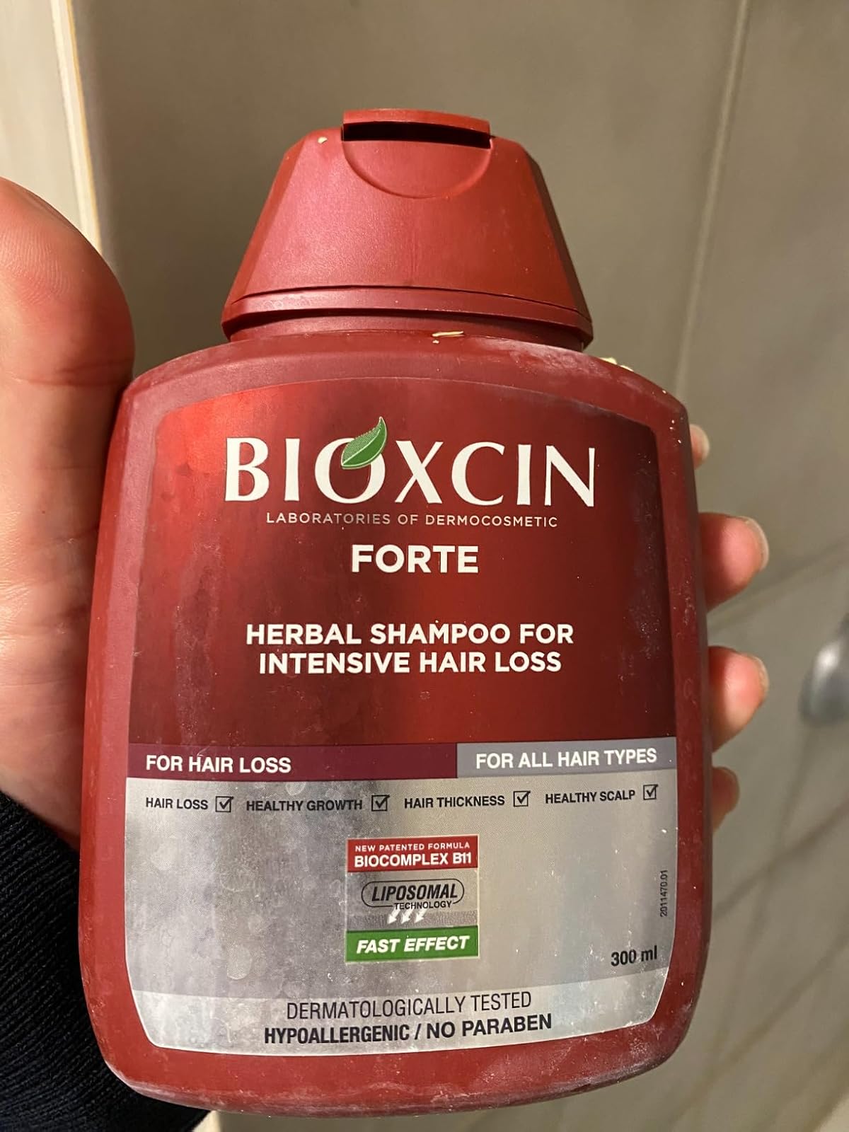 BIOXCIN Intensywnie Wzmacniający szampon przeciw wypadaniu włosów