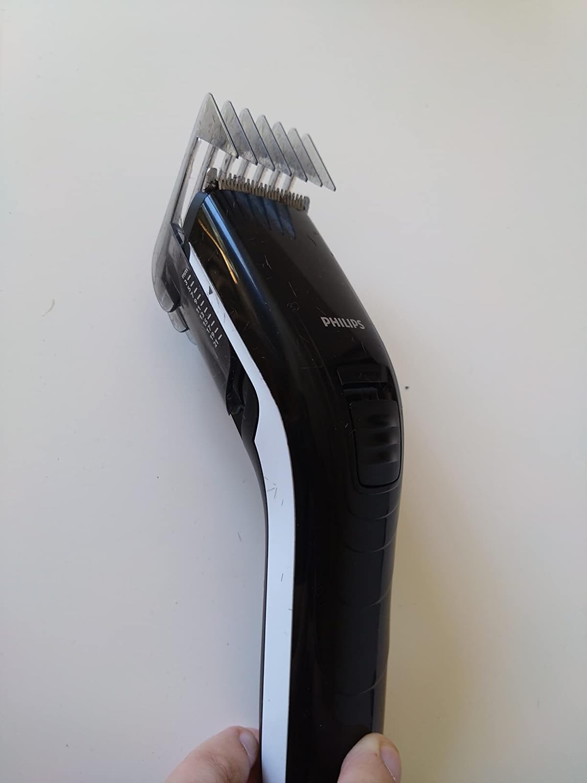 Philips HC5630 z technologią Trim'n'Flow