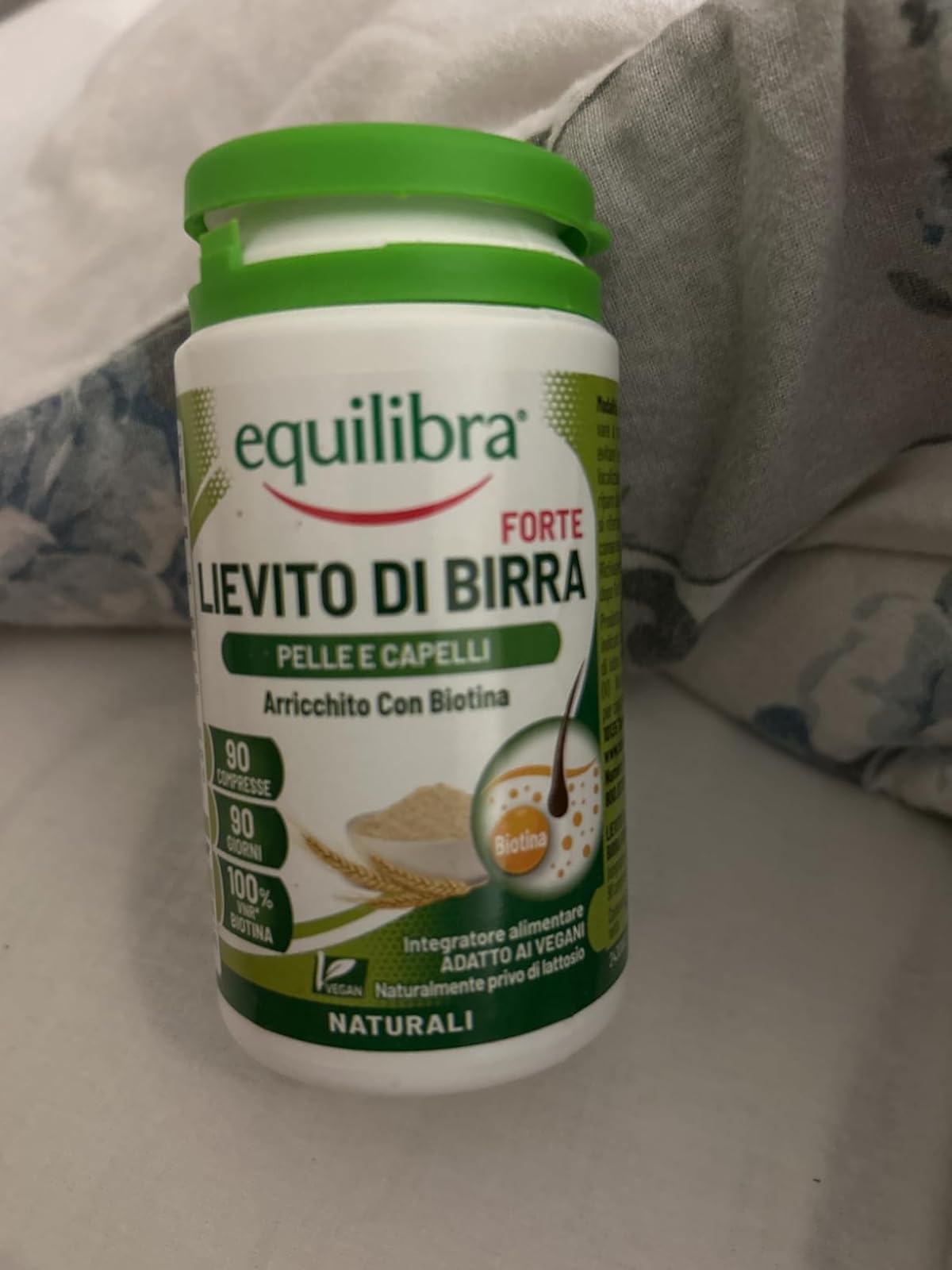 Equilibra Capelli suplement wegański