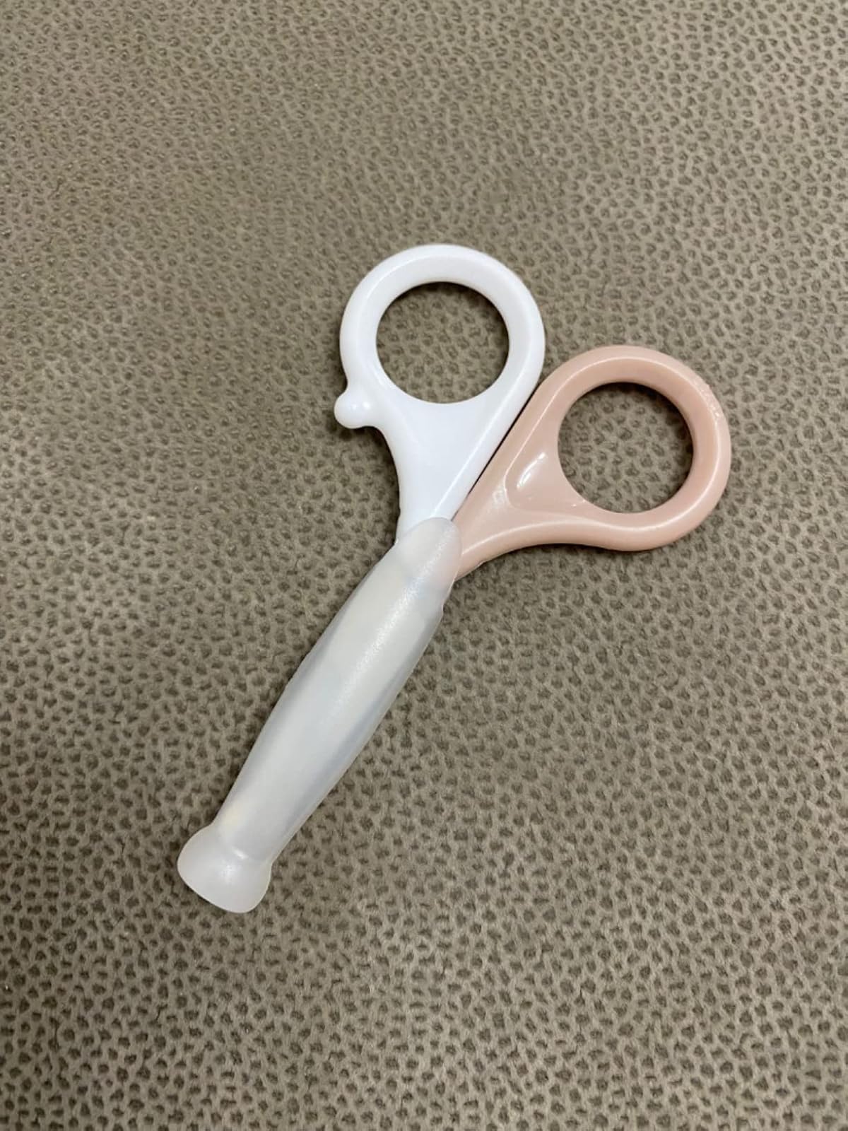 Ekonomiczne nożyczki do paznokci